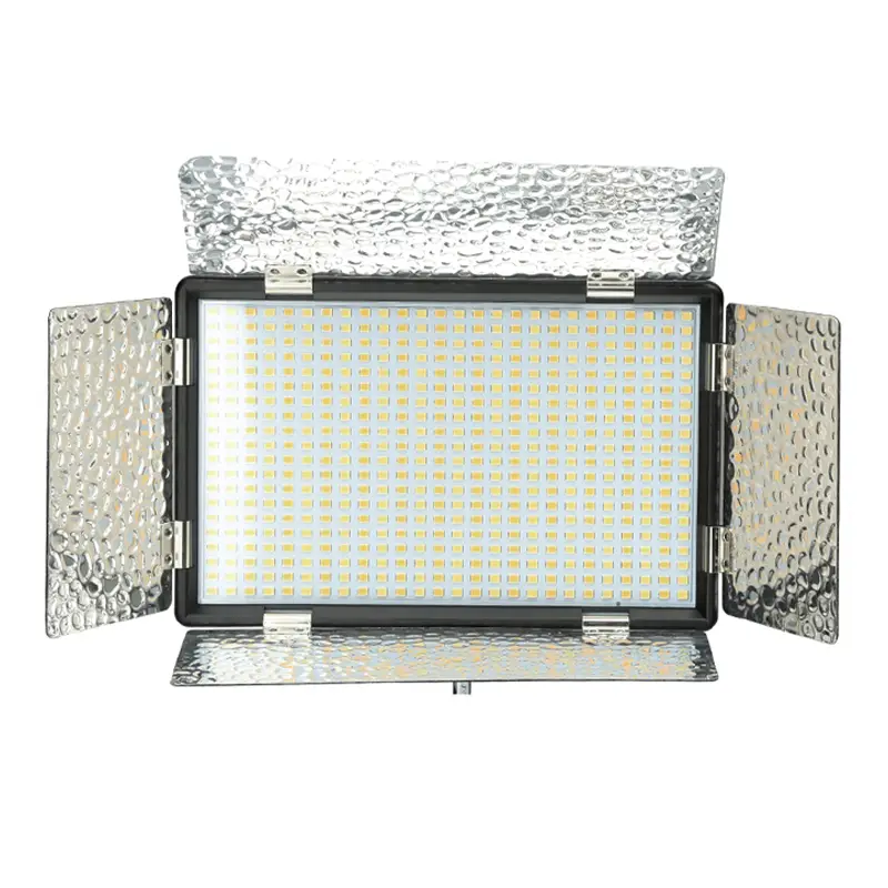 نمای روبروی نور LED بستون 520 عددی