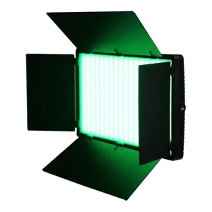 نور LED RGB گلدن‌پاور مدل 800 در حالت نور سبز
