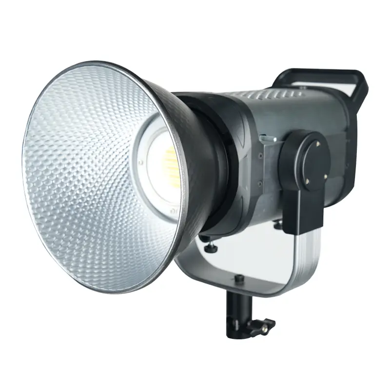 نمای روبروی نور LED گلدن‌پاور مدل COBAC-200A