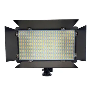نمای روبروی نور LED گلدن‌پاور مدل U600 PLUS