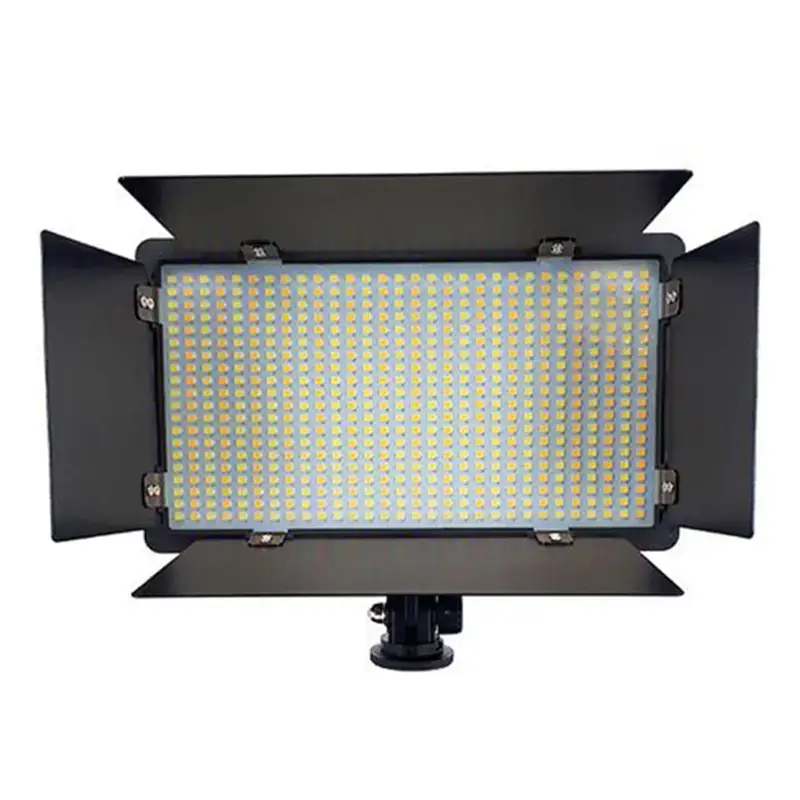 نمای روبروی نور LED گلدن‌پاور مدل U600 PLUS