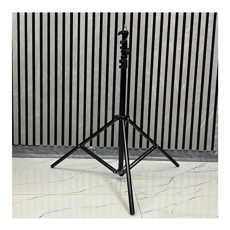 سهپایه نور بادی میکینگ مدل L-2800FP (دست دوم) در حداقل ارتفاع
